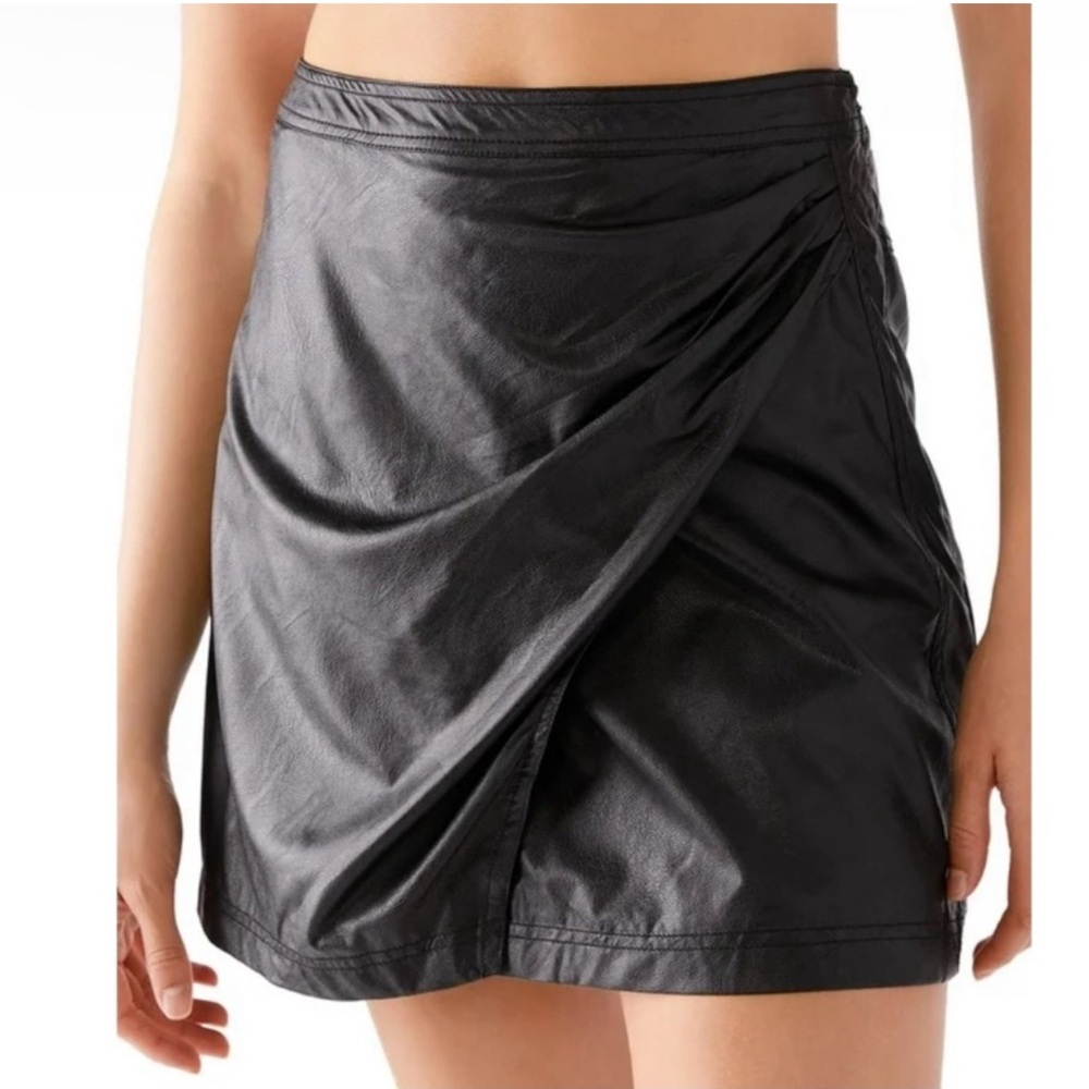 Free People Womens Faux Leather Wrap Mini Skirt size 6